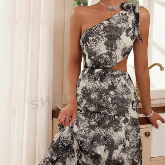 NWT COMMENSE dress - Picture 2 of 8